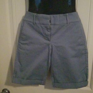 Bermuda roll shorts
